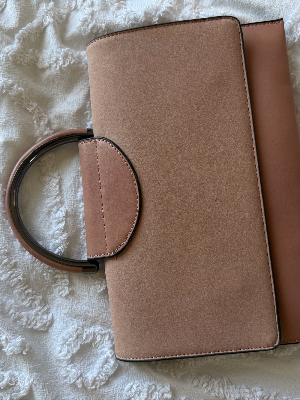 Elegant Rose-Tan Ring Handle Clutch